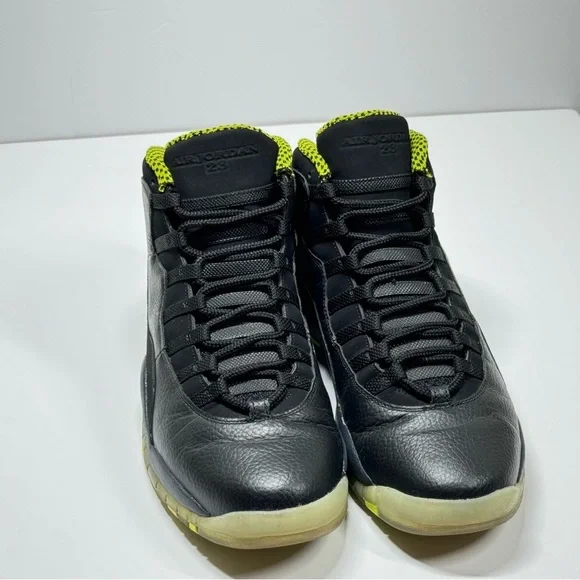 The Jordan 10 Retro Venom Green - Picture 9 of 13